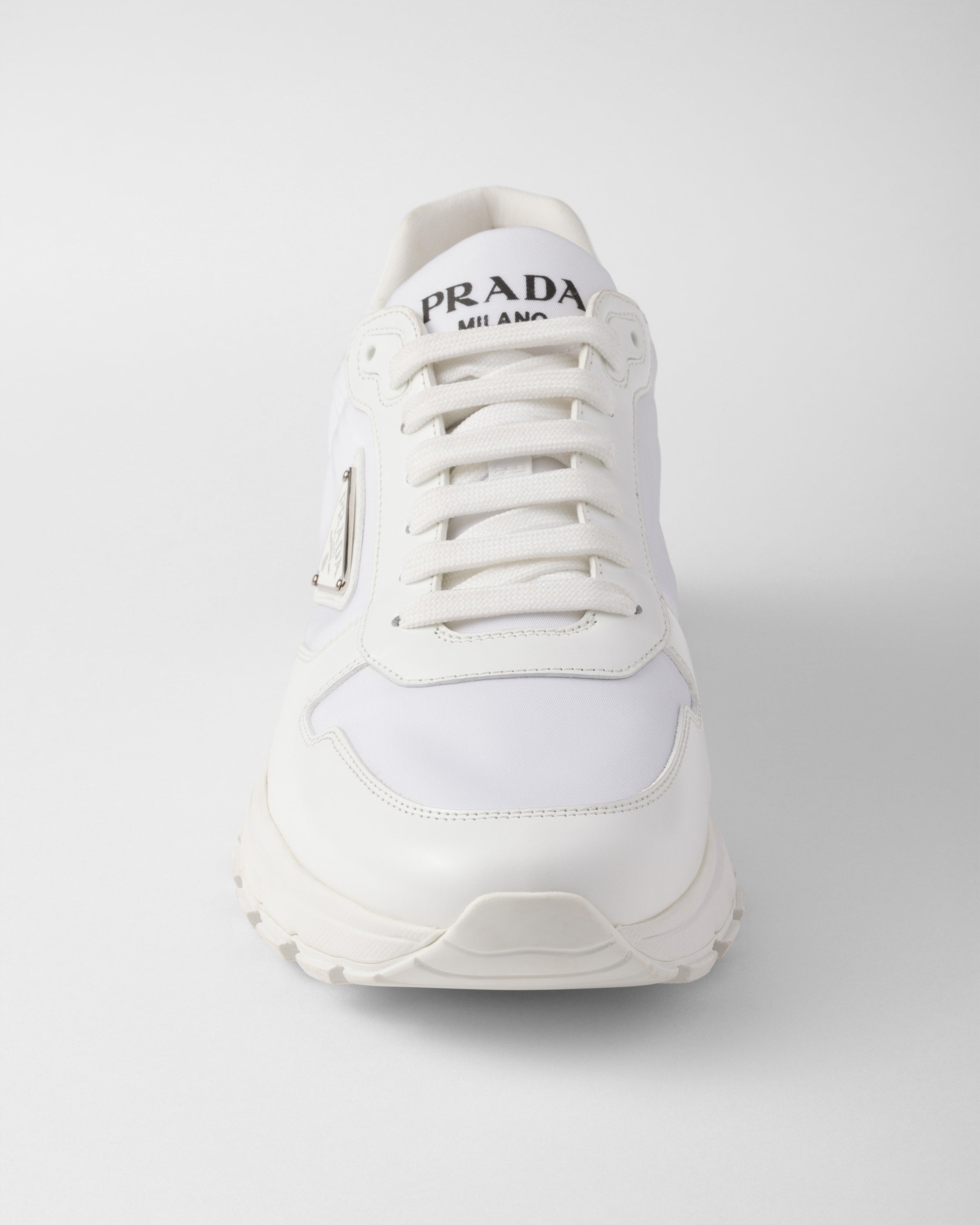 Basket Prada White en cuir brossé