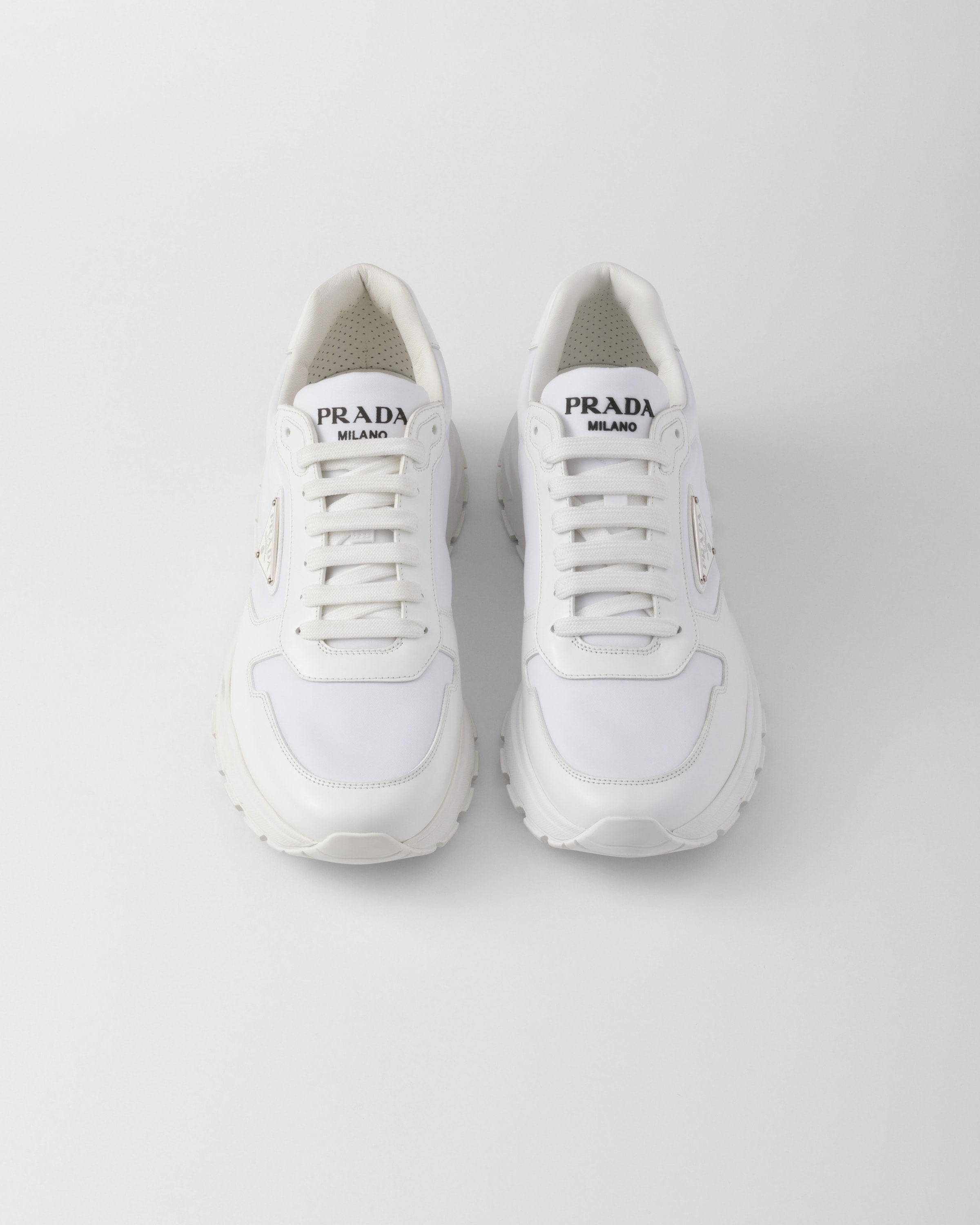 Basket Prada White en cuir brossé