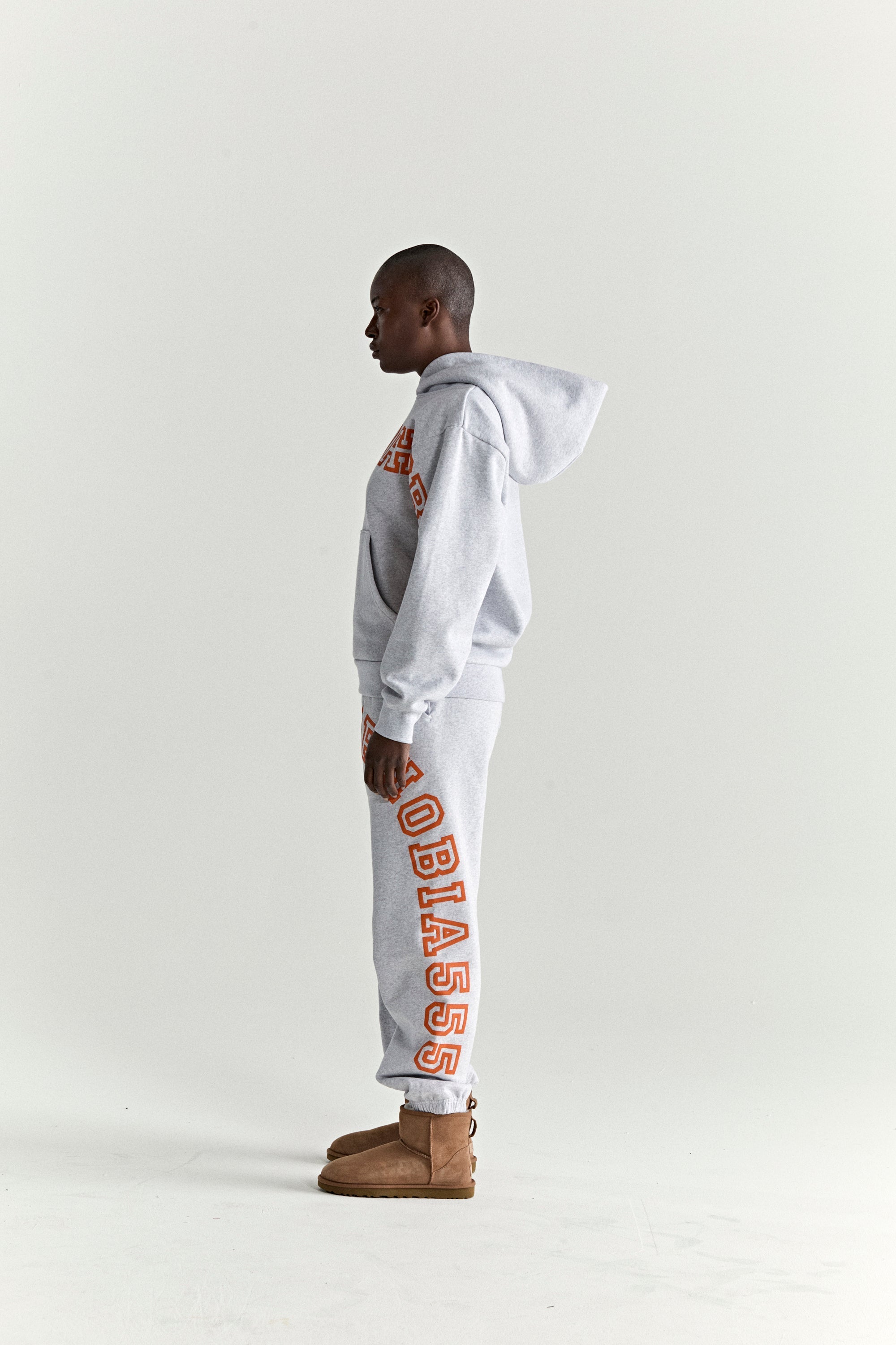 ARACH HOODIE